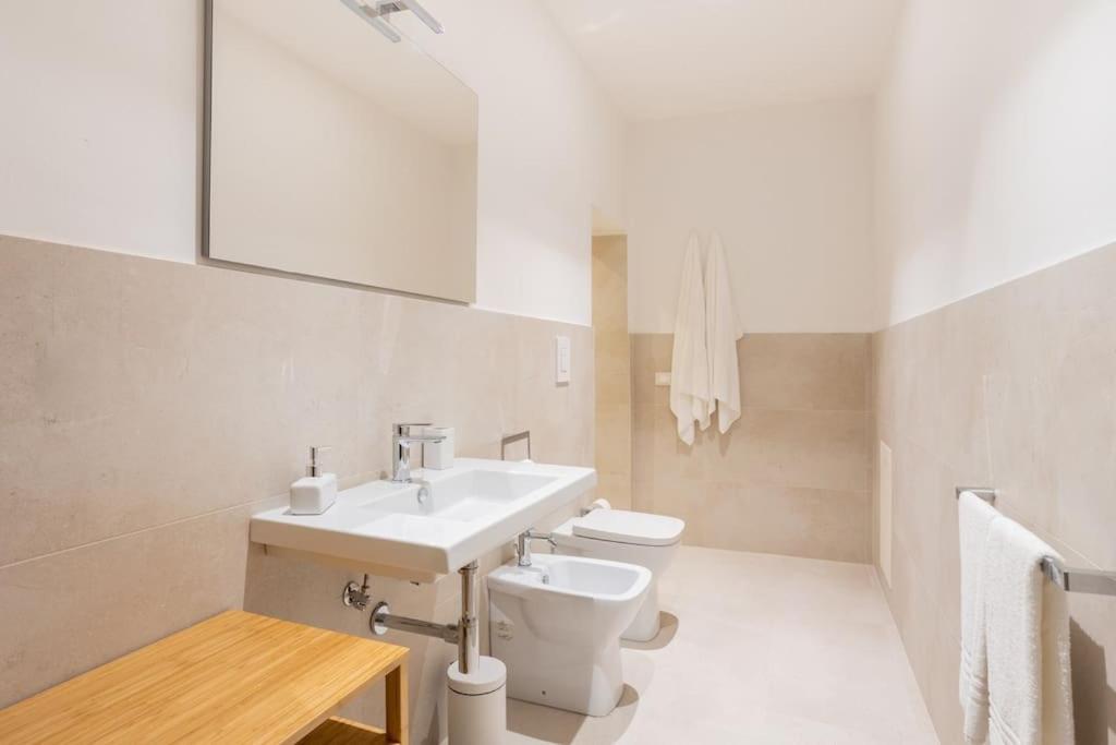 Palazzo Sabbioni Appartamento Lusso Due Camere Soggiorno Cucina Ферара Екстериор снимка